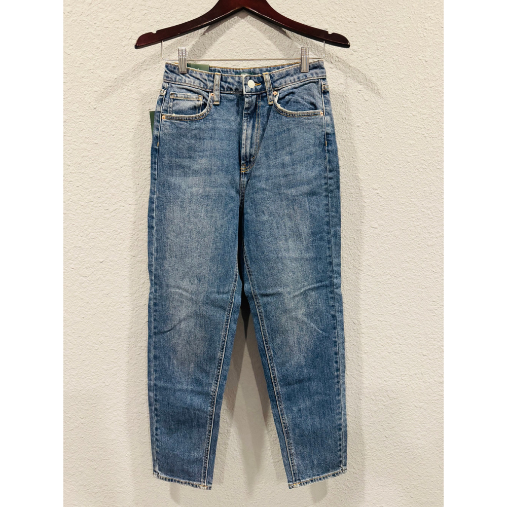 Wild Fable Super High-Rise Mom Jeans | Size 4 | Medium Wash Denim - Picture 2 of 5